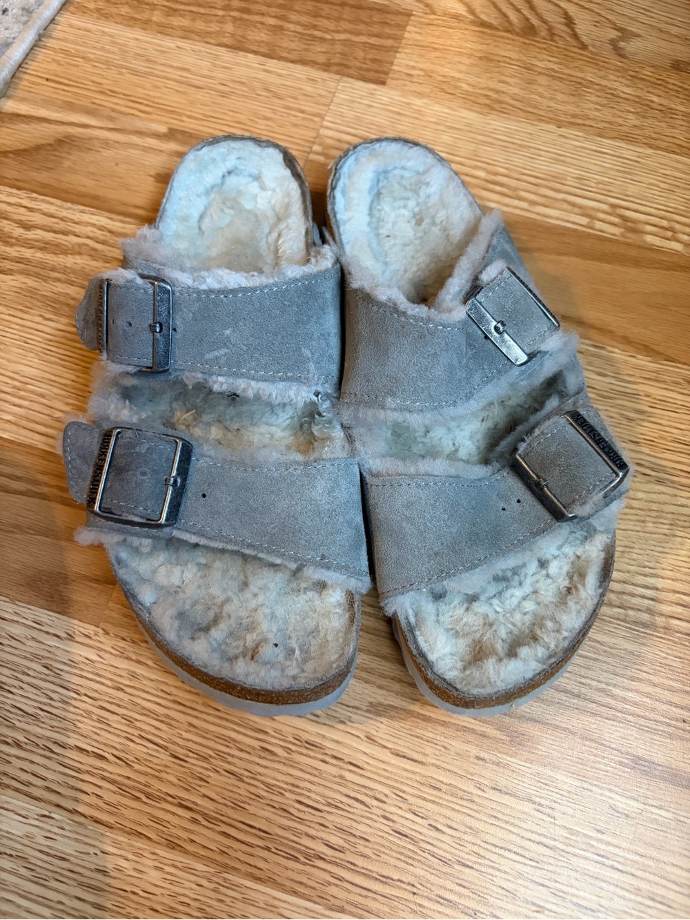 Birkenstock Arizona Shearling Gray Suede Sandals 40‎ / W 9-9.5 M 7-7.5